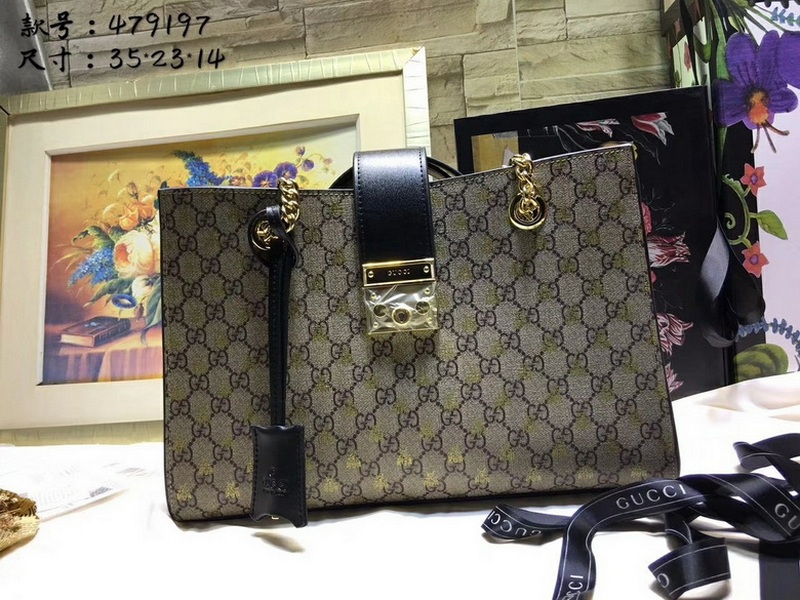 Gucci Handbags 920